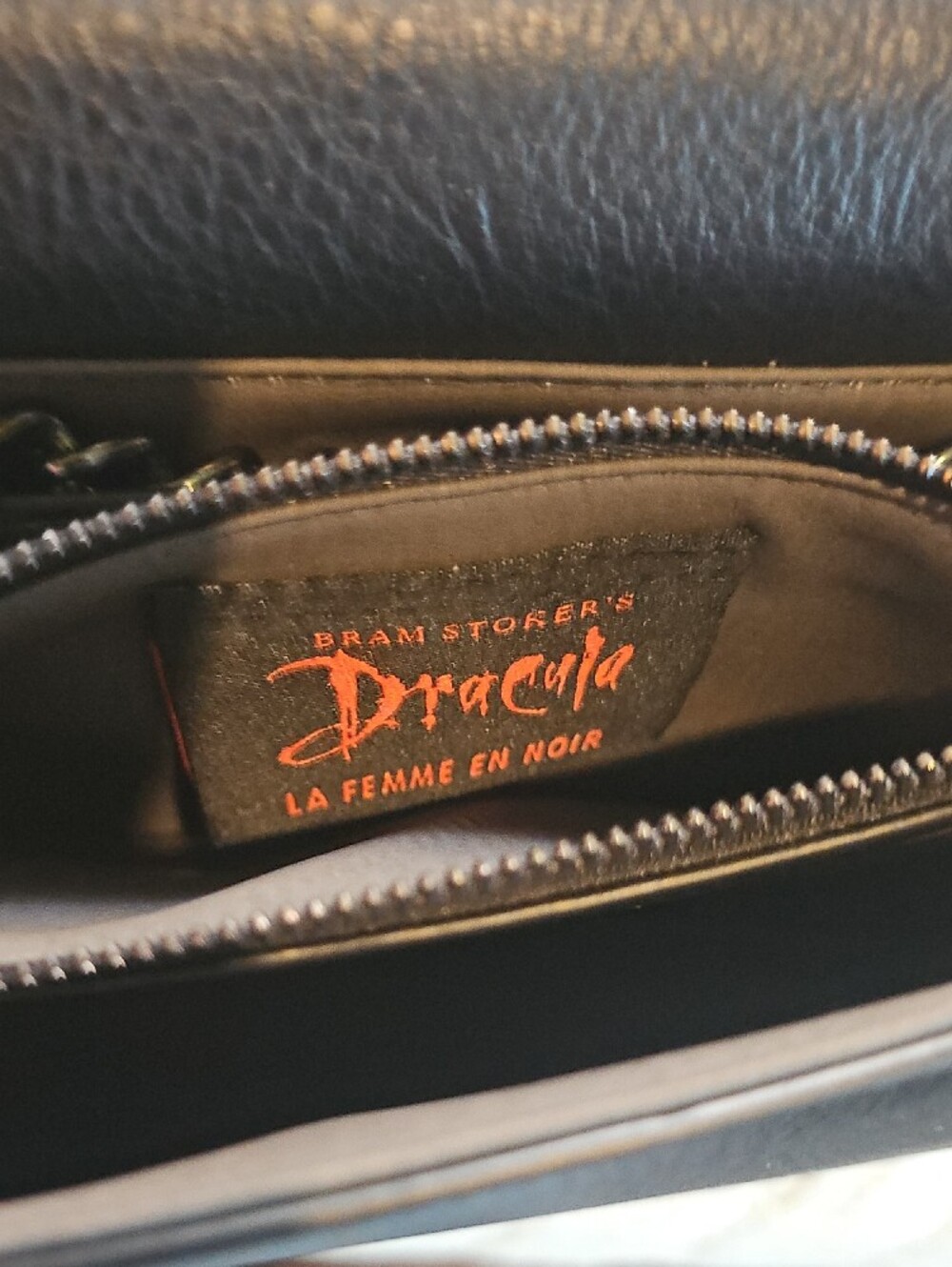 La Femme en Noir Bram Stoker's Dracula Bag - Picture 4 of 13
